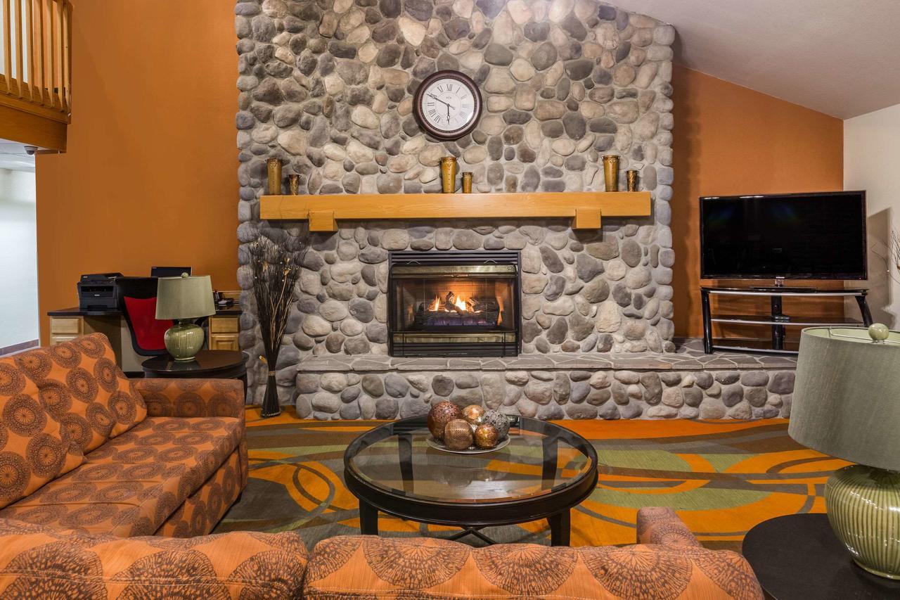 Ramada By Wyndham Platte City Kci Airport Экстерьер фото