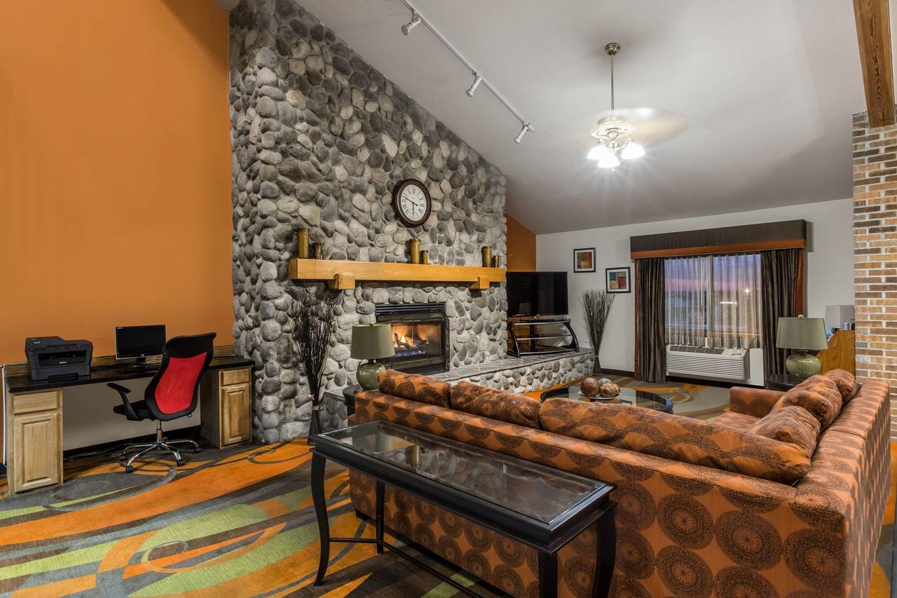 Ramada By Wyndham Platte City Kci Airport Экстерьер фото