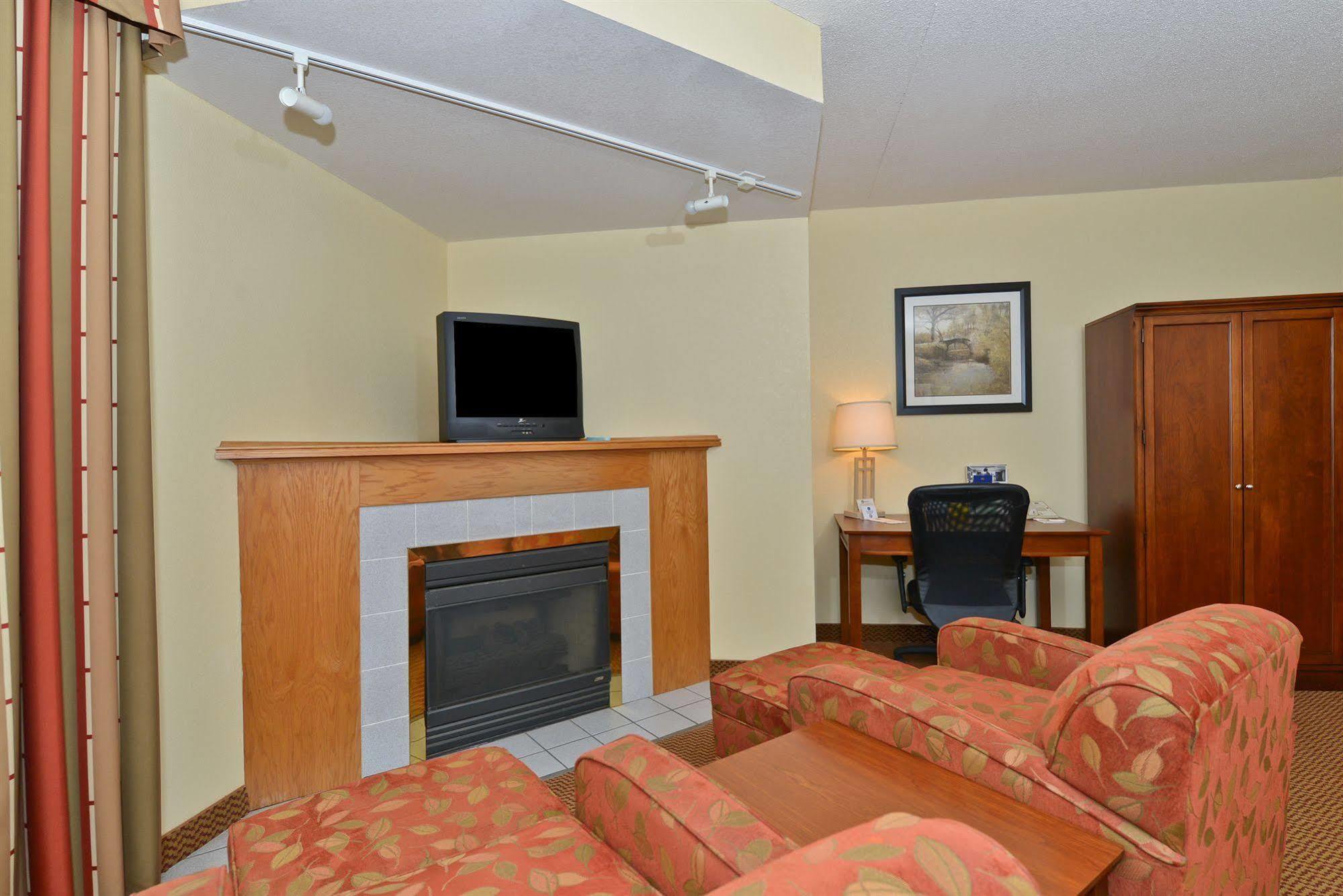 Ramada By Wyndham Platte City Kci Airport Номер фото